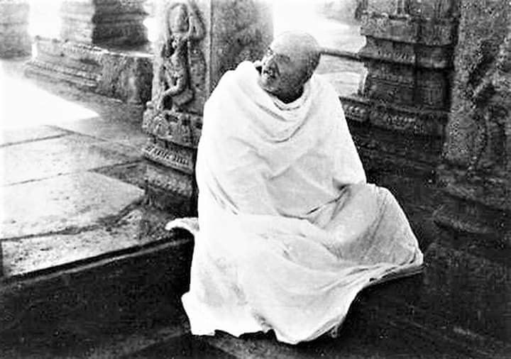 Neem Karoli Baba hints Kamla didi in Ramayana